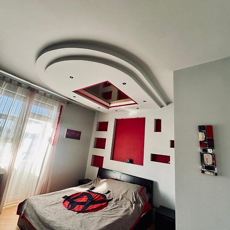 Modern Apartment On Mechnikova Street 18 Lviv Exterior foto